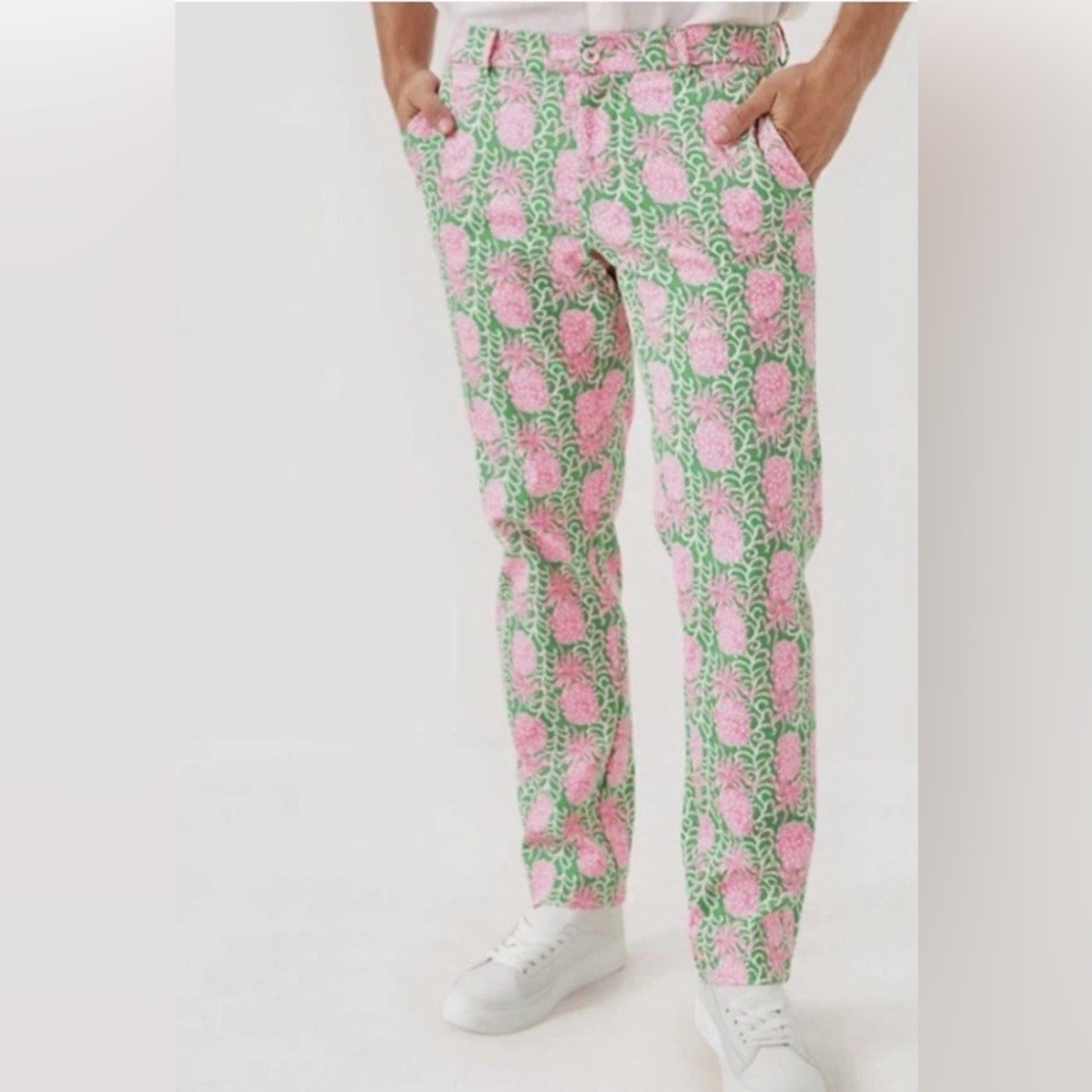 Lilly Pulitzer size 42 men’s stuff pants in party like a pineapple